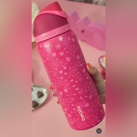 Citron Medium Water Bottle bottiglia in acciaio inox per l'acqua Citron Medium Water Bottle bottiglia in acciaio inox per l'acqua